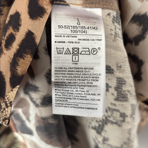 Banana Republic 100% Silk Animal Print Button Up Men’s Size L - Picture 7 of 8